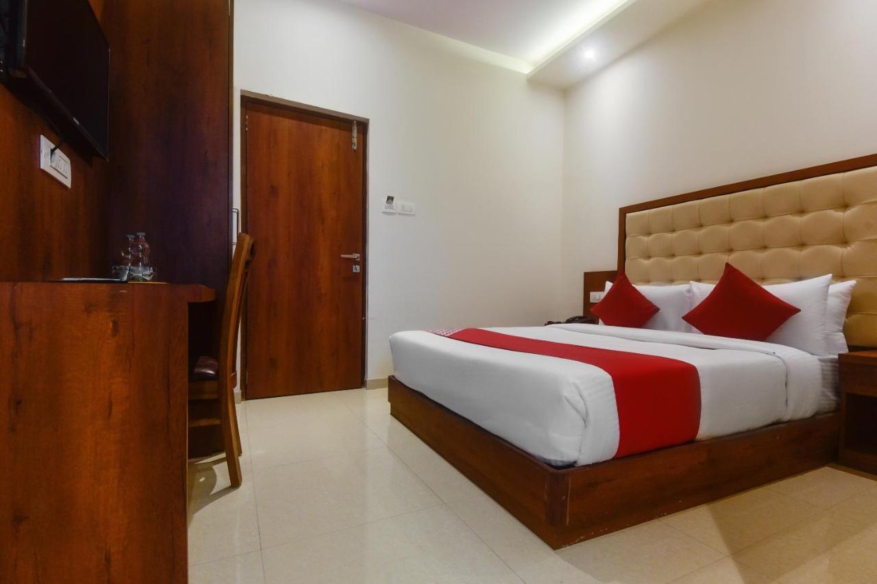 Oyo Shubham Residency Otel Bhiwandi Dış mekan fotoğraf